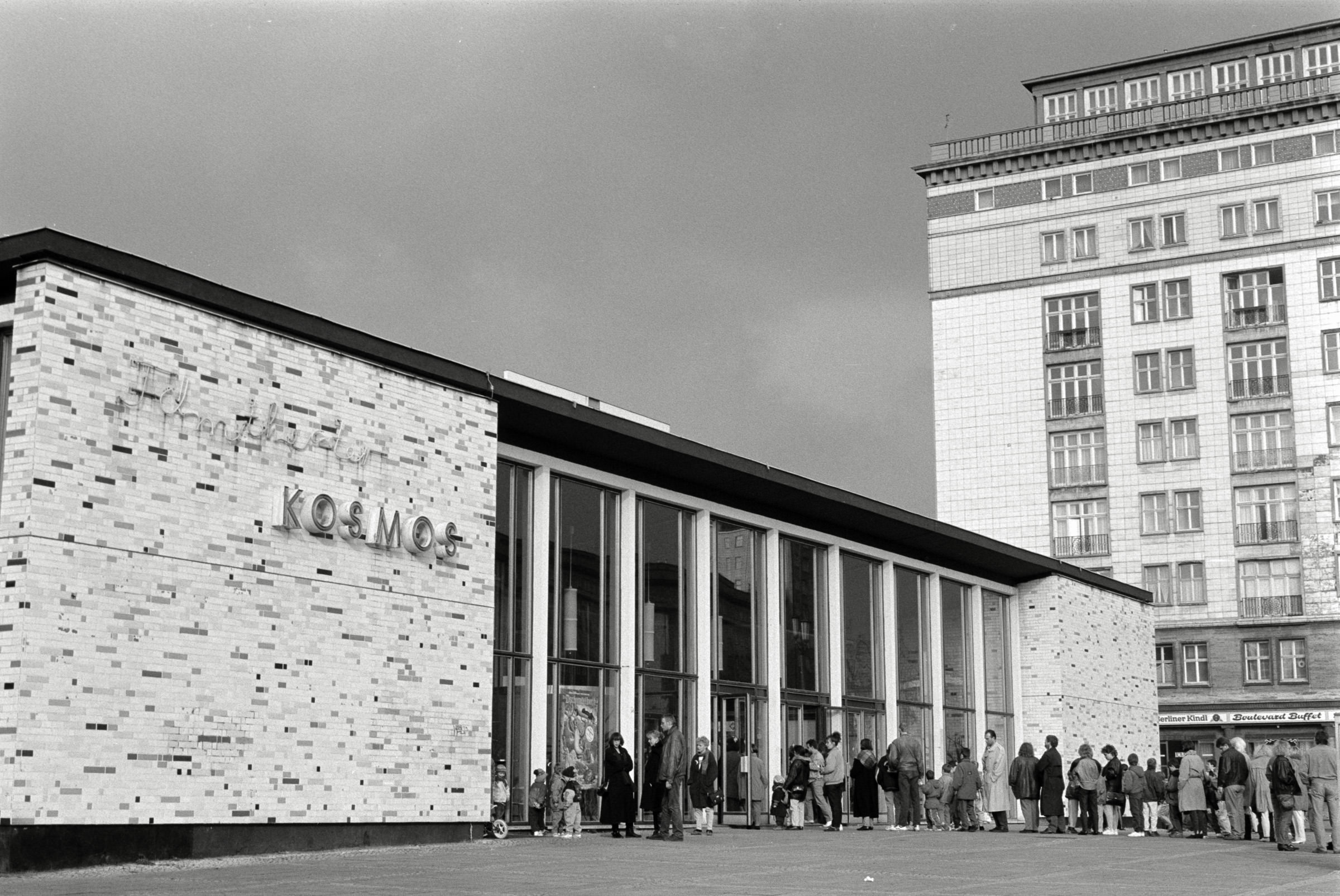 AHP F1993 03 005 sc240902 img21 NLP